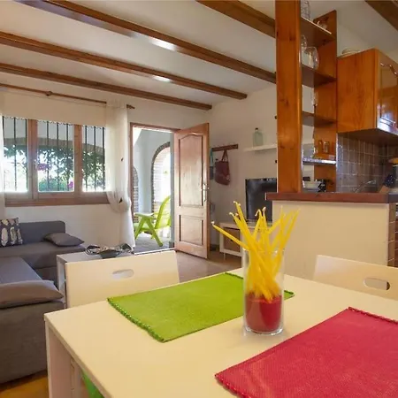 Casa En Con Piscina Y Jardin