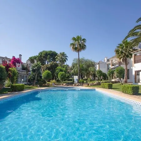 Casa En Con Piscina Y Jardin