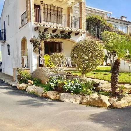 Casa En Con Piscina Y Jardin Denia